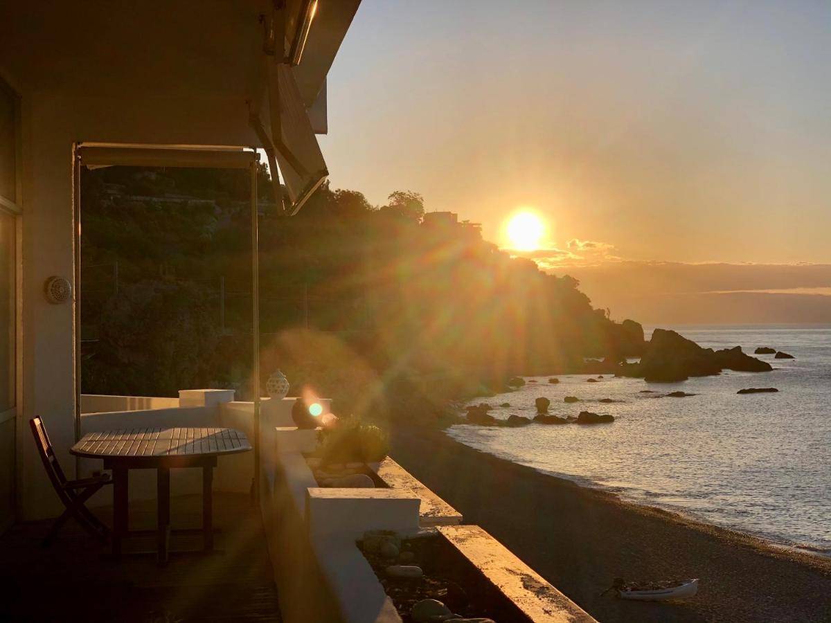 Taormina Seasuite Fondaco Parrino Santa Margherita-Sant'Alessio Siculo Dış mekan fotoğraf